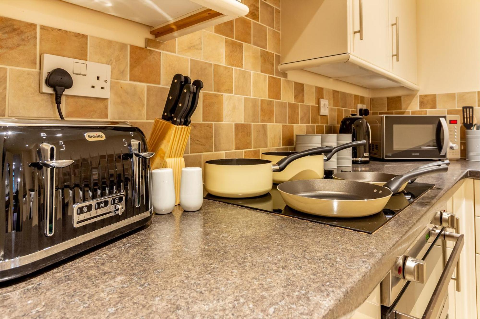 Host & Stay - Hillbrook House Apartment Great Malvern Phòng bức ảnh